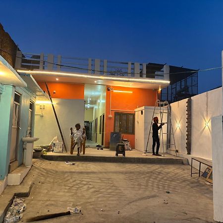 Shakuntala Guest House Ayodhya Eksteriør bilde
