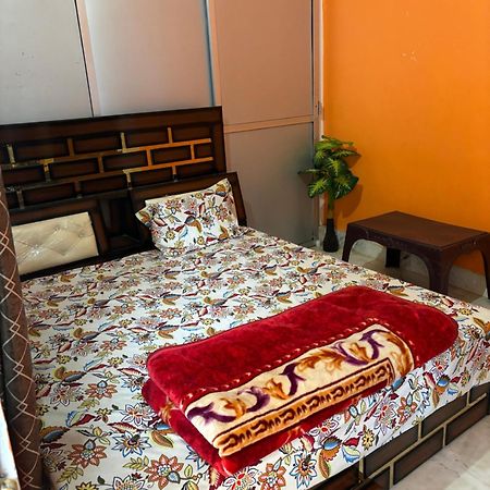 Shakuntala Guest House Ayodhya Eksteriør bilde