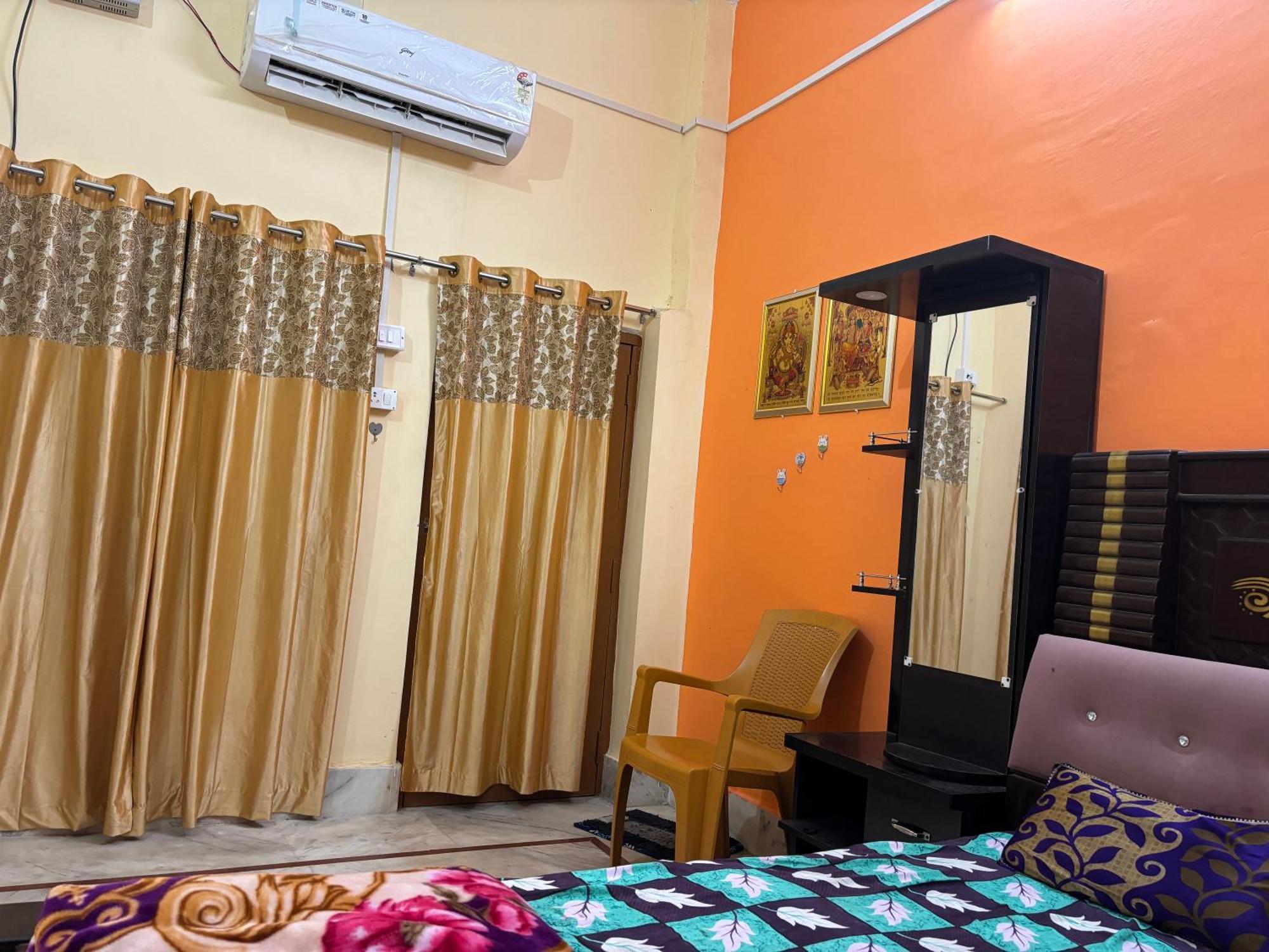 Shakuntala Guest House Ayodhya Eksteriør bilde